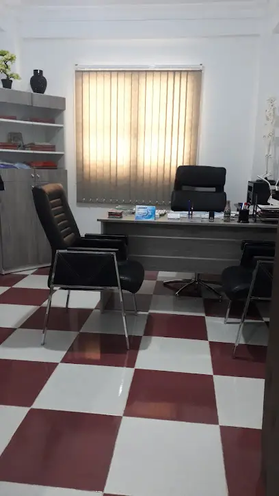 Dr H.Adrar Epse Mokrani Orthopédiste