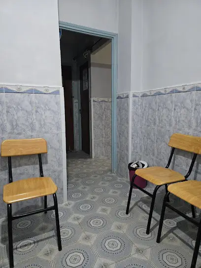 Dr Amara Leila, Cité des 100 logements, Bâtiment B (anciennement C), Akbou, Algérie