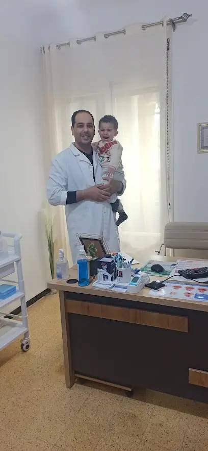 د بن حمادوش Cabinet médico-chirurgical d'urologie Dr BENHAMADOUCHE M