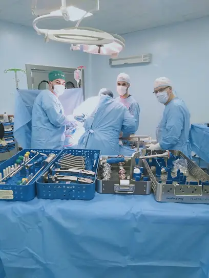 عيادة الدكتور مزوز نورالدين لطب العظام و المفاصل