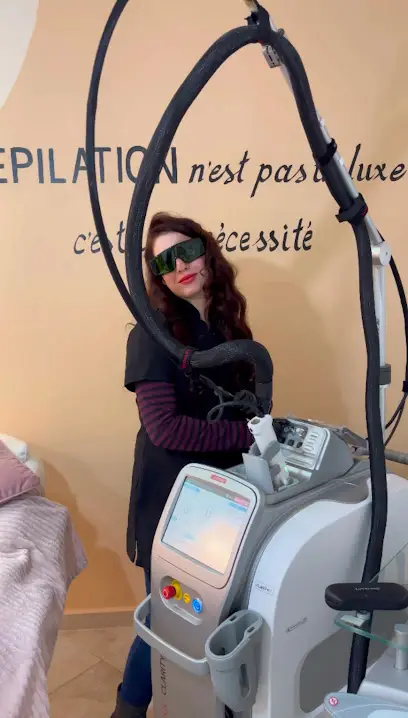 Docteur Samia Larfaoui médecin esthétique et anti-âge