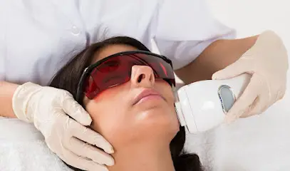 Dr. AZZOUNI, Dermatologue د. عزوني، طبيبة الأمراض الجلدية والتجميل بالبوتوكس و الفيلر و نزع الشعر بالليزر